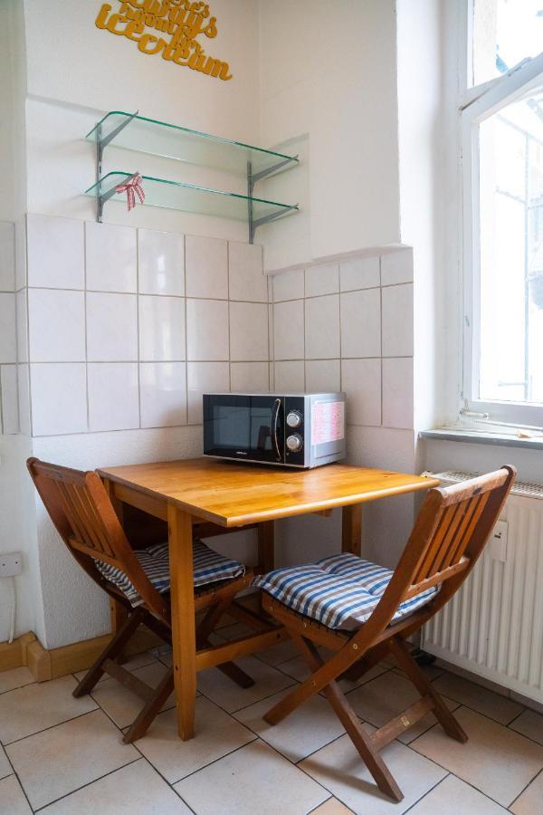 Innenstadt 3 Zimmer Altbauwohnung Apartment