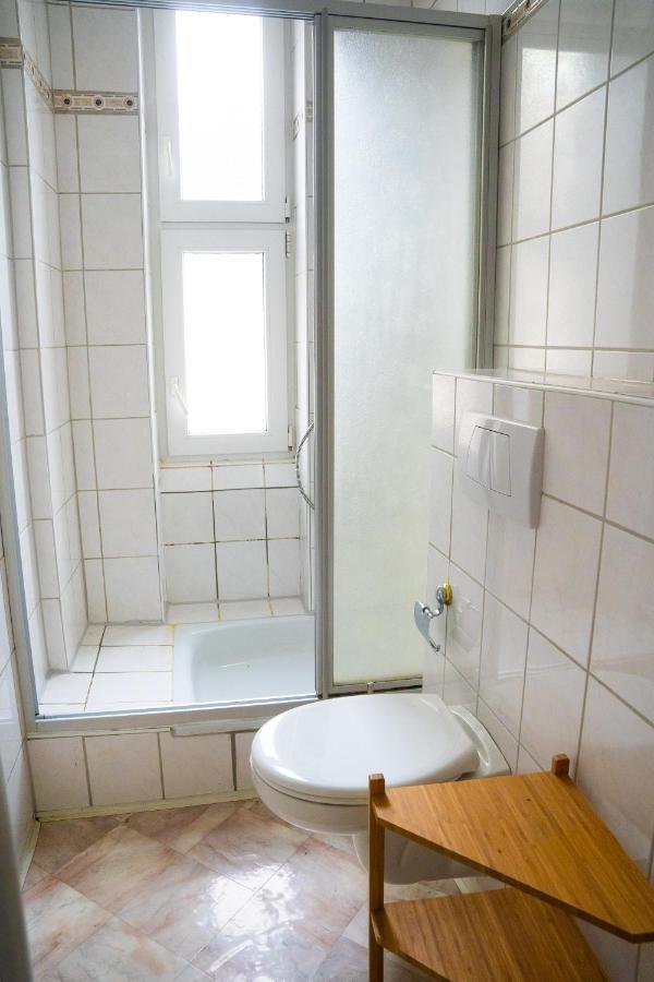 Apartment Innenstadt 3 Zimmer Altbauwohnung *